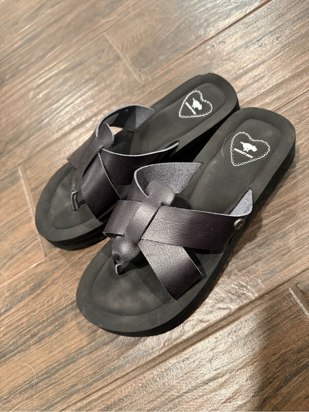 Rocket Dog Wilmer Black Platform Flip-Flops - Picture 2 of 3